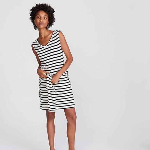 LOFT Dresses & Skirts - LOFT Medium NWT LOU & GREY STRIPED V-NECK DRESS